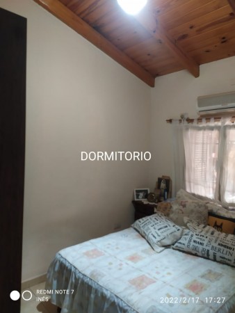 SE VENDE CASA. 26 BIS E/ 13 Y 15 Bº 1ro de Mayo.