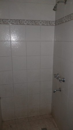 SE VENDE CASA. CALLE 12 E/ 123 Y 125 - B° MITRE.