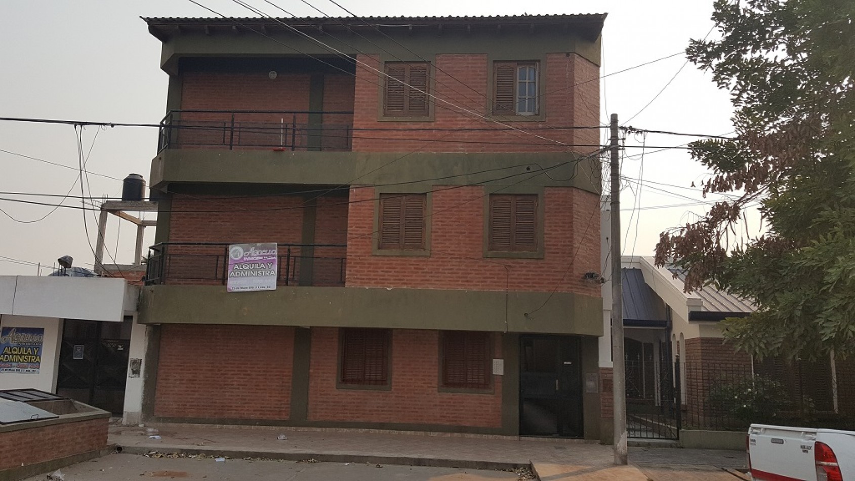 CHECOSLOVAQUIA 1053 - 11 E/ 16 Y 18 ENSANCHE SUR - ZONA UNCAUS