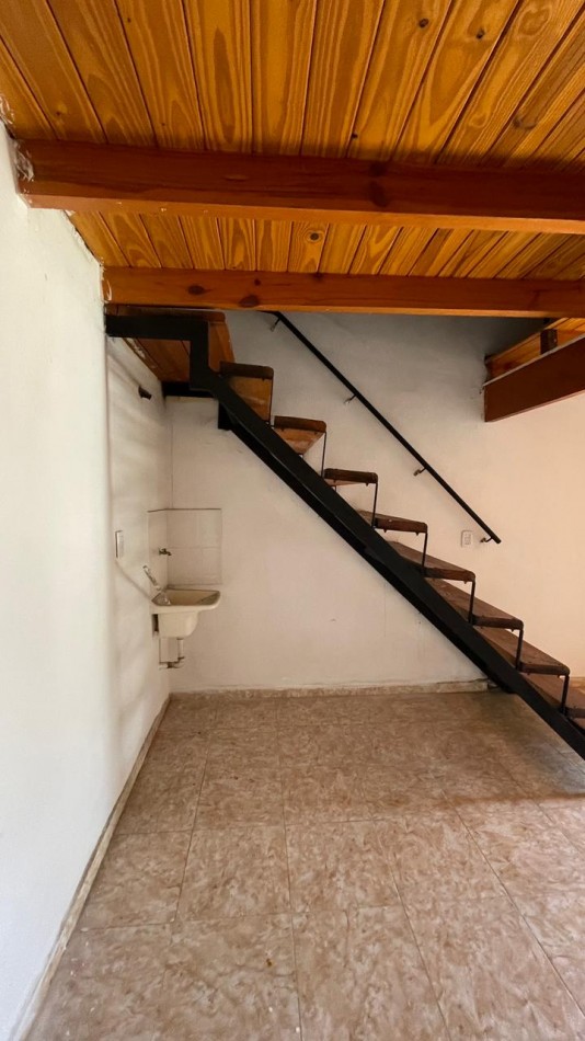PRINGLES 790 - 18 ENTRE 15 Y 17 CENTRO - DUPLEX