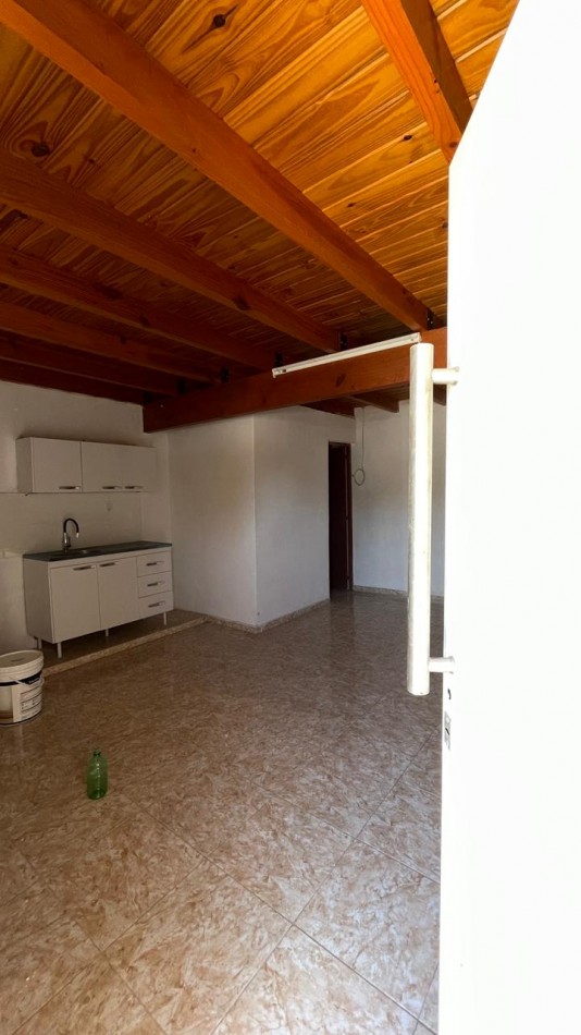 PRINGLES 790 - 18 ENTRE 15 Y 17 CENTRO - DUPLEX
