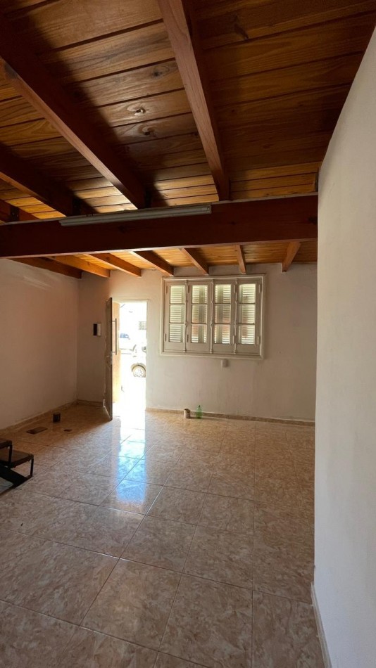 PRINGLES 790 - 18 ENTRE 15 Y 17 CENTRO - DUPLEX