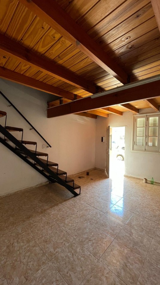 PRINGLES 790 - 18 ENTRE 15 Y 17 CENTRO - DUPLEX