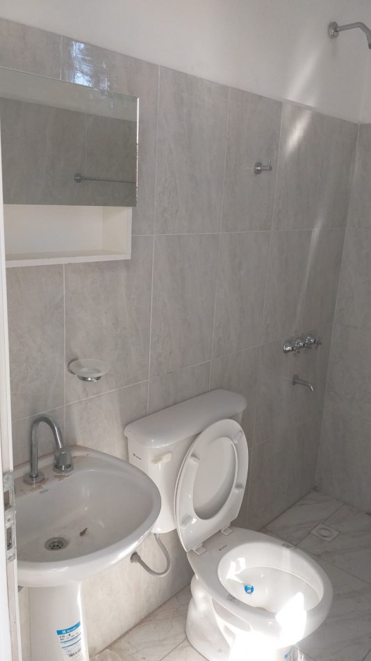 GDOR CASTELLS 751 - 19 ENTRE 16 Y 18 ENSANCHE SUR - ZONA UNCAUS