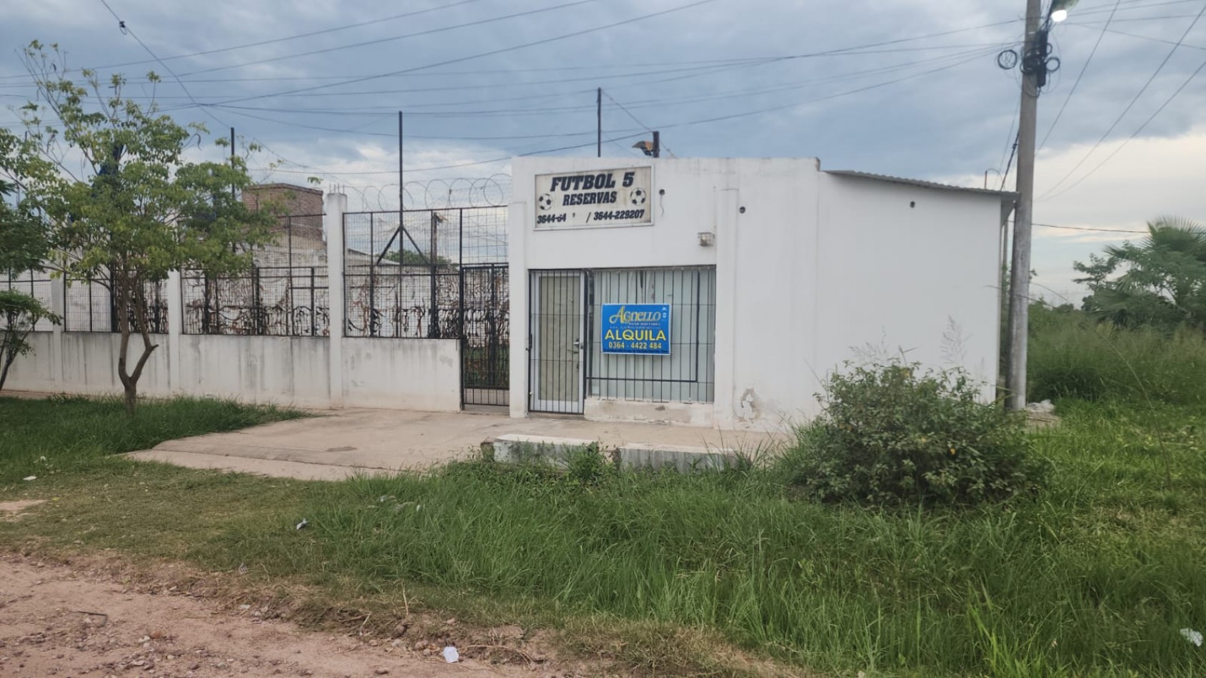 CARLOS GARDEL 1505 - 13 ESQ. 32 BARRIO NUEVO - CANCHA FUTBOL 5