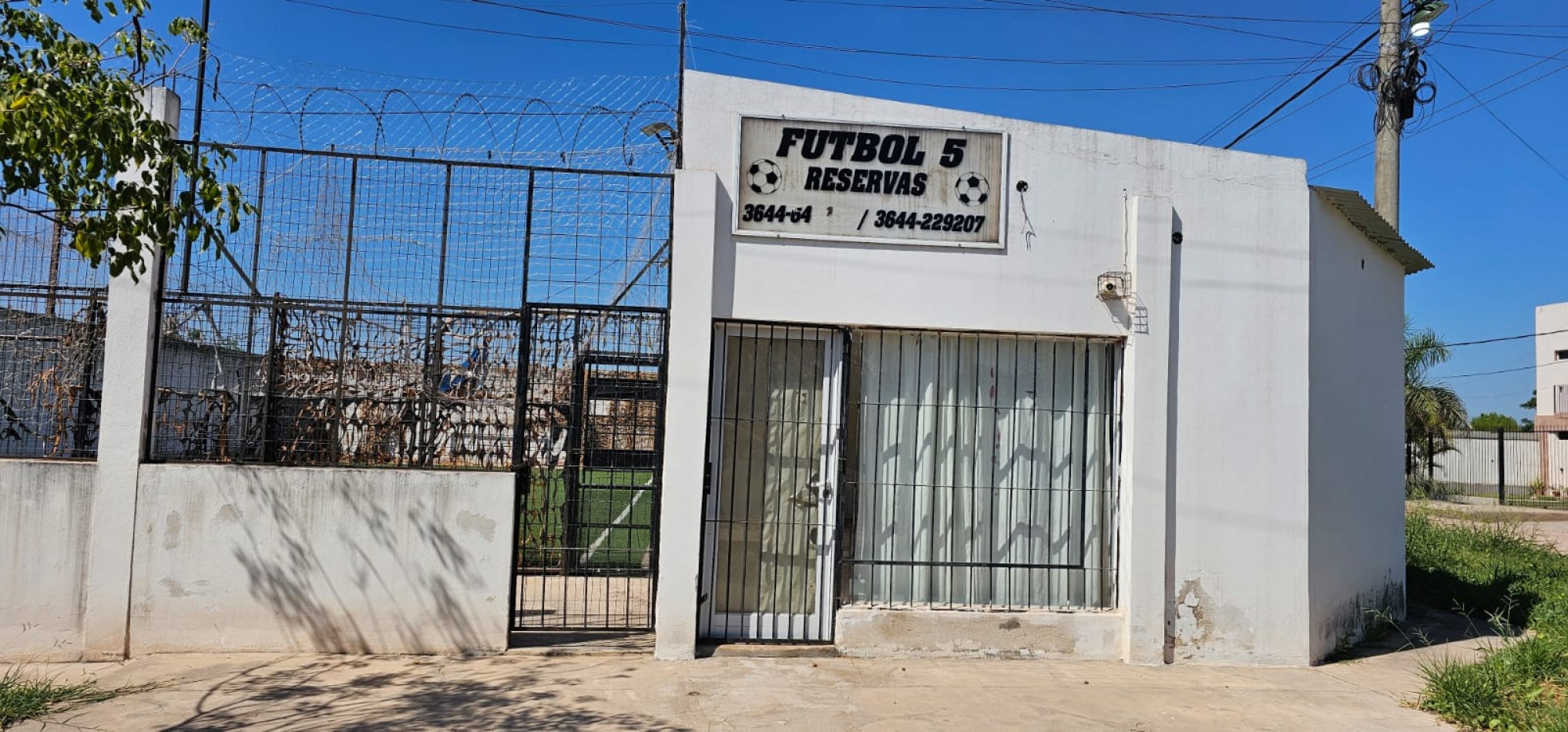 CARLOS GARDEL 1505 - 13 ESQ. 32 BARRIO NUEVO - CANCHA FUTBOL 5
