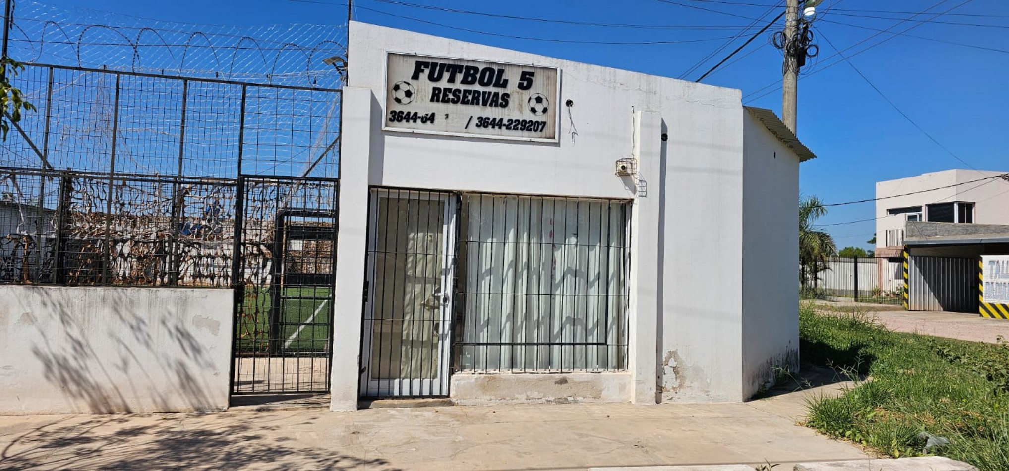 CARLOS GARDEL 1505 - 13 ESQ. 32 BARRIO NUEVO - CANCHA FUTBOL 5