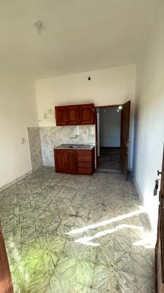 BENJAMIN FRANKLIN 2 - 7 E/ 2 Y 0 ENSANCHE SUR - GRANDE - ZONA UNCAUS