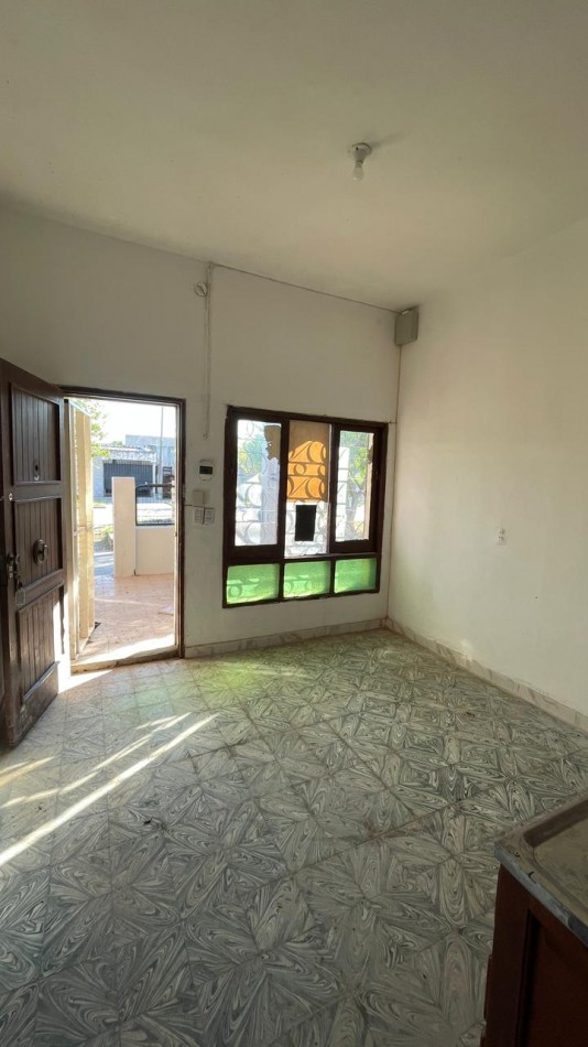 BENJAMIN FRANKLIN 2 - 7 E/ 2 Y 0 ENSANCHE SUR - GRANDE - ZONA UNCAUS
