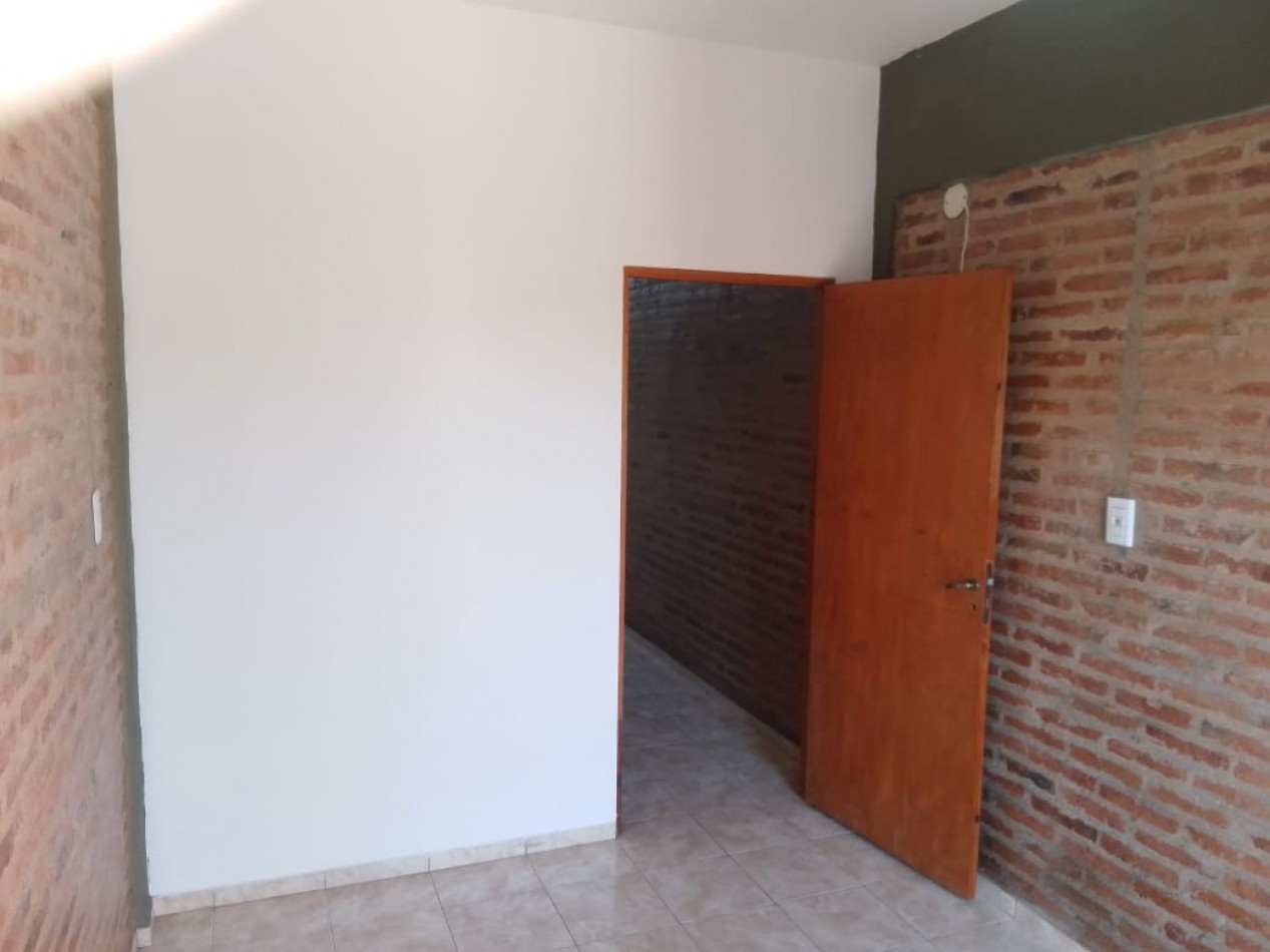 JOSE HERNANDEZ 620 - 5 E/ 8 Y 10 ENSANCHE SUR - ZONA UNCAUS