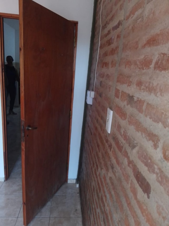 JOSE HERNANDEZ 620 - 5 E/ 8 Y 10 ENSANCHE SUR - ZONA UNCAUS