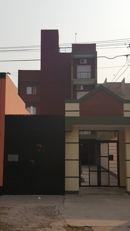 JOSE HERNANDEZ 620 - 5 E/ 8 Y 10 ENSANCHE SUR - ZONA UNCAUS