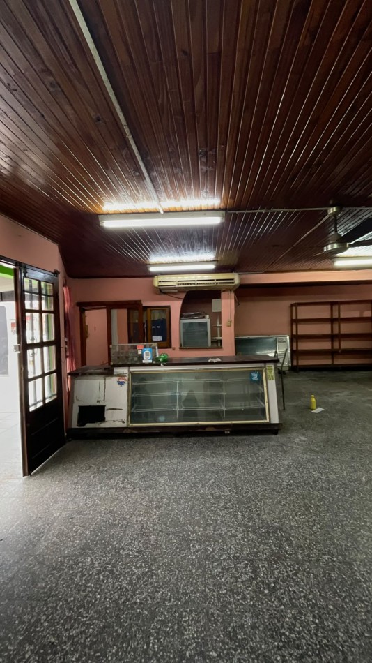 JOHN F. KENNEDY 13 - 9 ENTRE AV. 2 Y 0 RESERVA ESTE