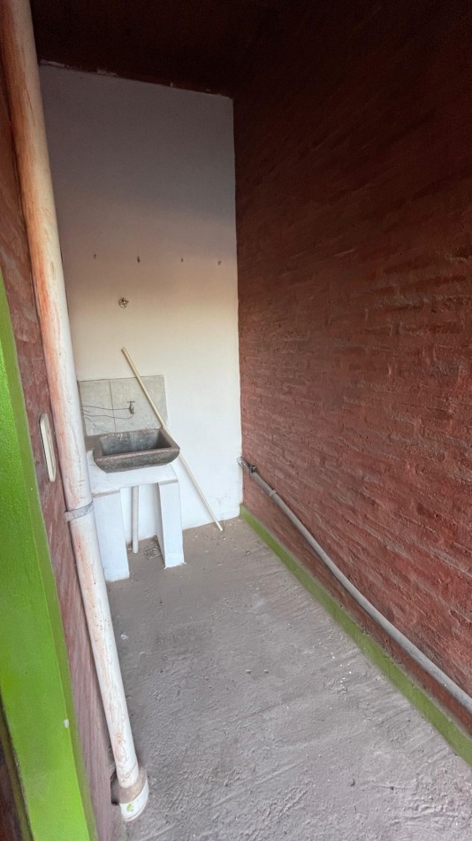 CAP. MUÑIZ 1325 - 12 E/ 27 Y 29 MITRE - ZONA UNCAUS 