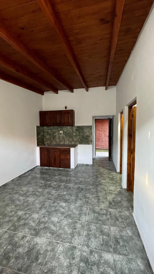 CAP. MUÑIZ 1325 - 12 E/ 27 Y 29 MITRE - ZONA UNCAUS 