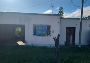34 ENTRE 35 Y 37 B° SANTA ELENA - 2 DEPARTAMENTOS